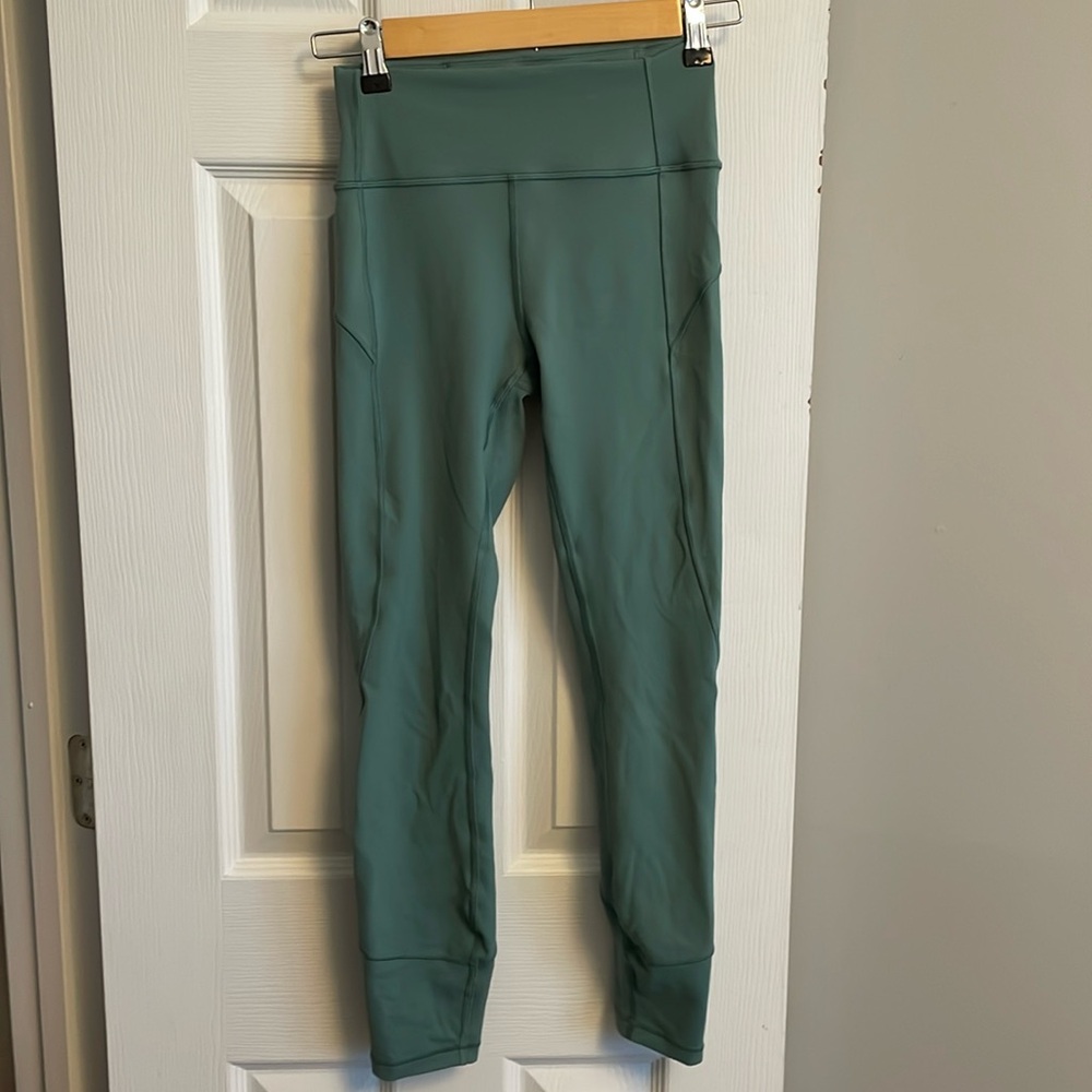 Lululemon leggings in great condition